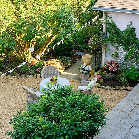 Maison Du 7 Bed & Breakfast *