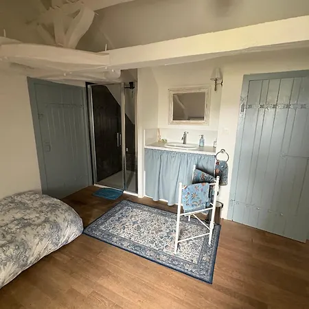 Maison Du 7 Bed & Breakfast